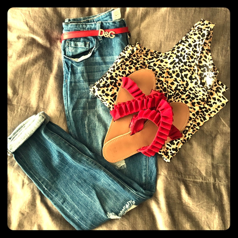 Forever 21 ripped  skinny jeans